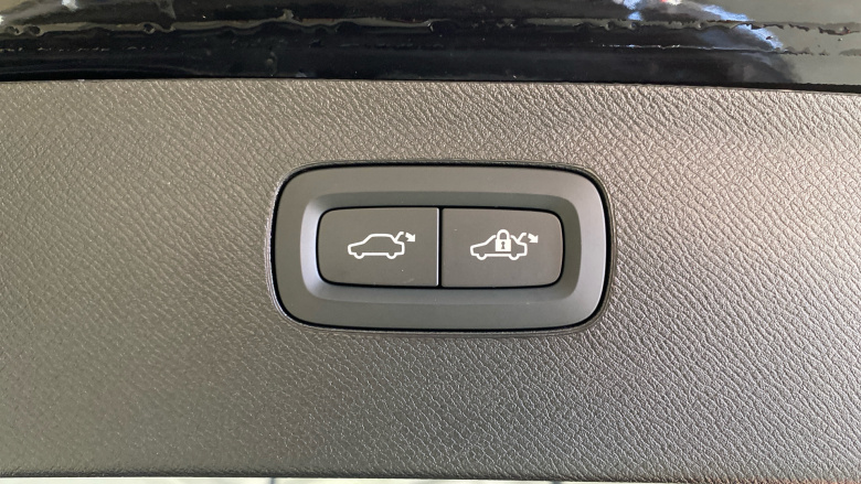 Volvo XC90 2.0 B5P Ultra Bright 5dr AWD Geartronic Petrol Estate